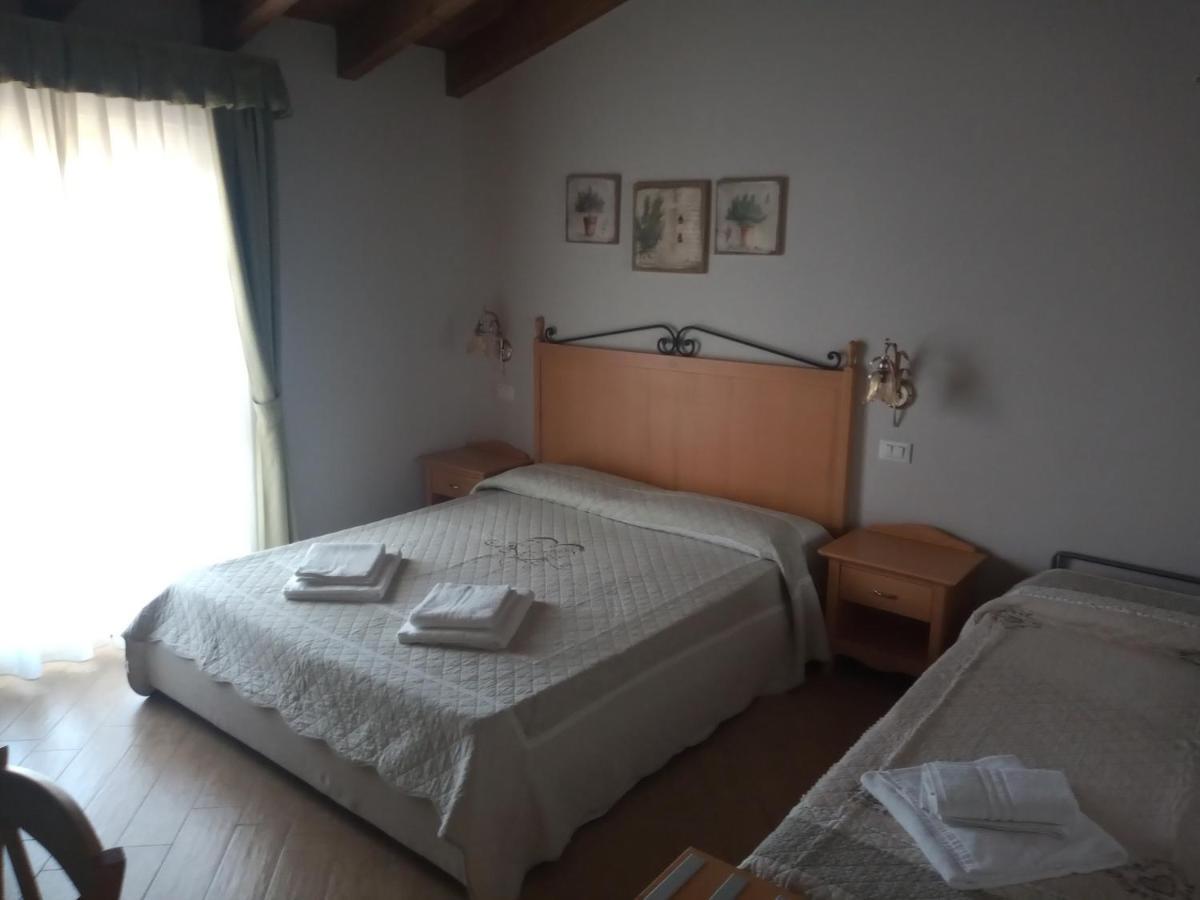 Rosa Dei Venti Hotel Provaglio d'Iseo Buitenkant foto