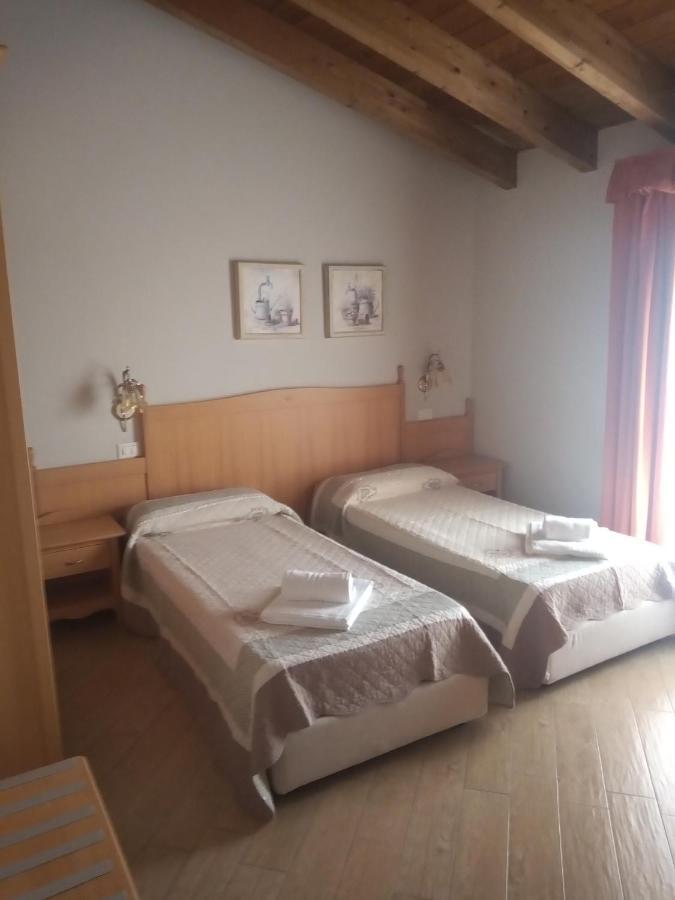 Rosa Dei Venti Hotel Provaglio d'Iseo Buitenkant foto